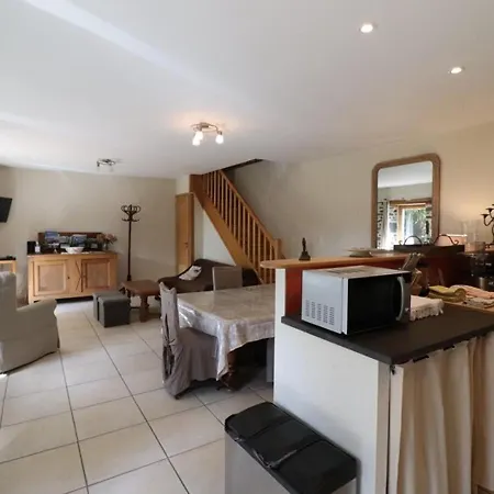 Evasion Authentique Aux Monts Du Cantal: Ski, Randonnee Et Confort Contemporain - Fr-1-742-178 Дом отдыха Paulhac (Cantal)